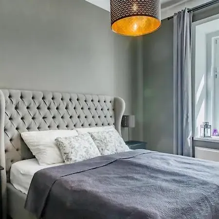 Luxury At Centre Andel! Lejlighed