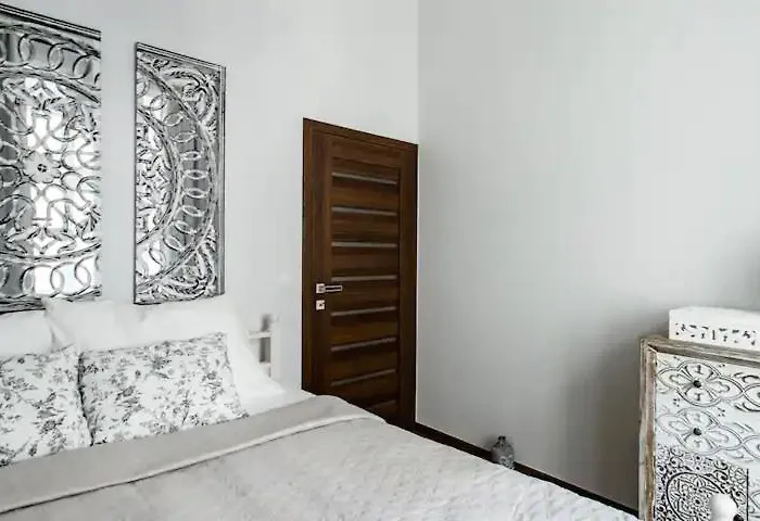 Luxury At Centre Andel! Praga