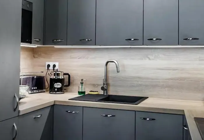 Luxury At Centre Andel! *